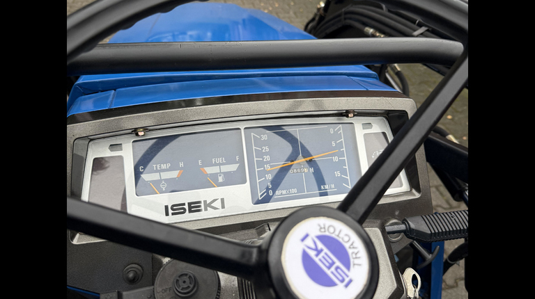 Iseki TU237 met voorlader al vanaf €149 per maand.